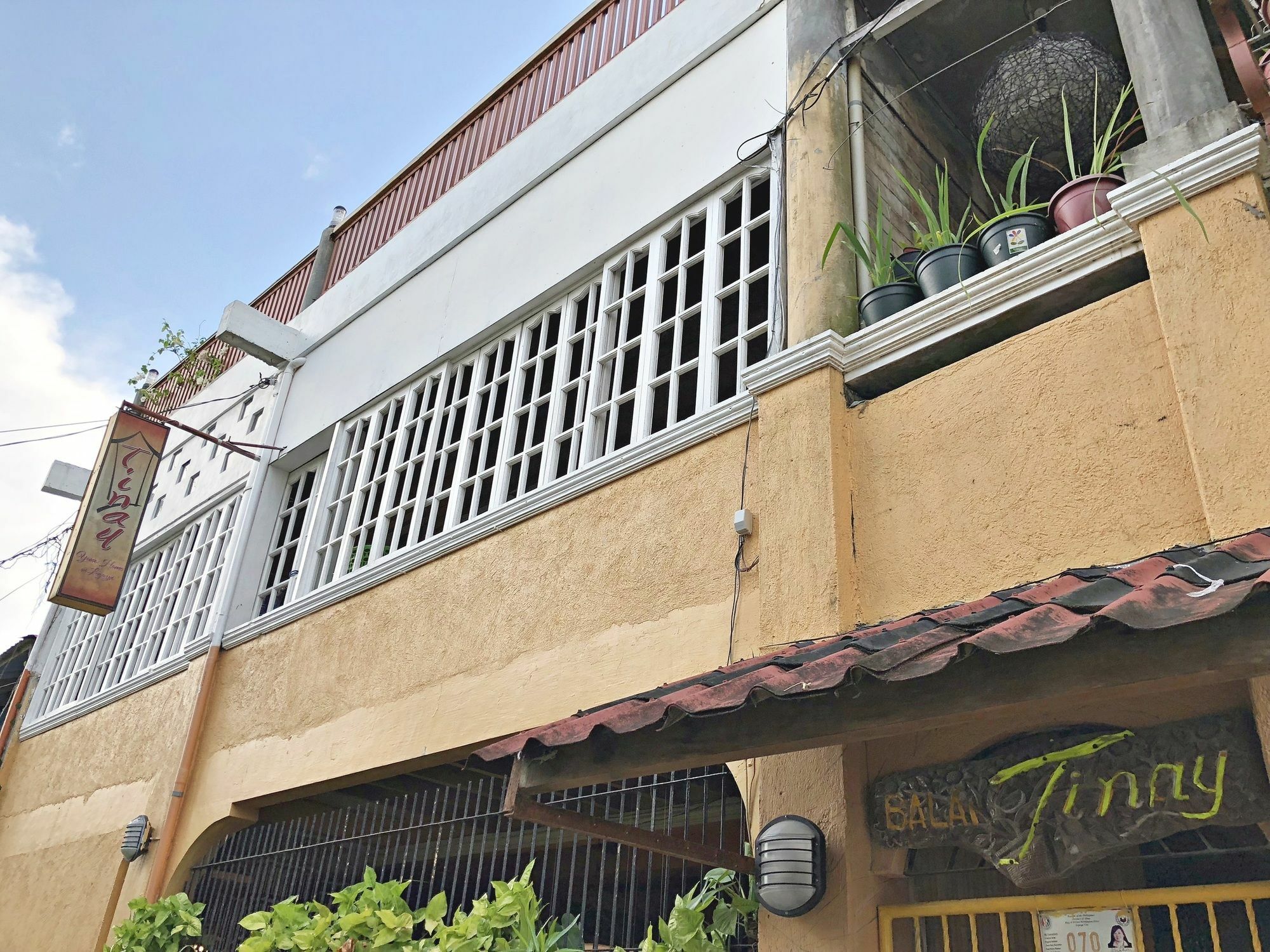 Balai Tinay Guesthouse Legazpi Exterior photo