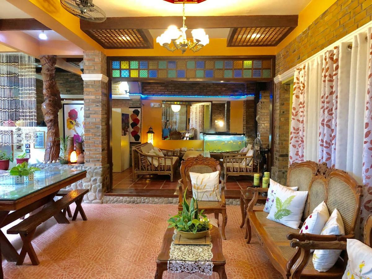 Balai Tinay Guesthouse Legazpi Exterior photo